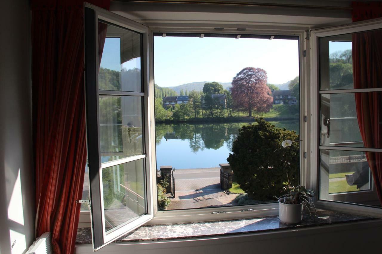 Le Pre-chet Apartment *
